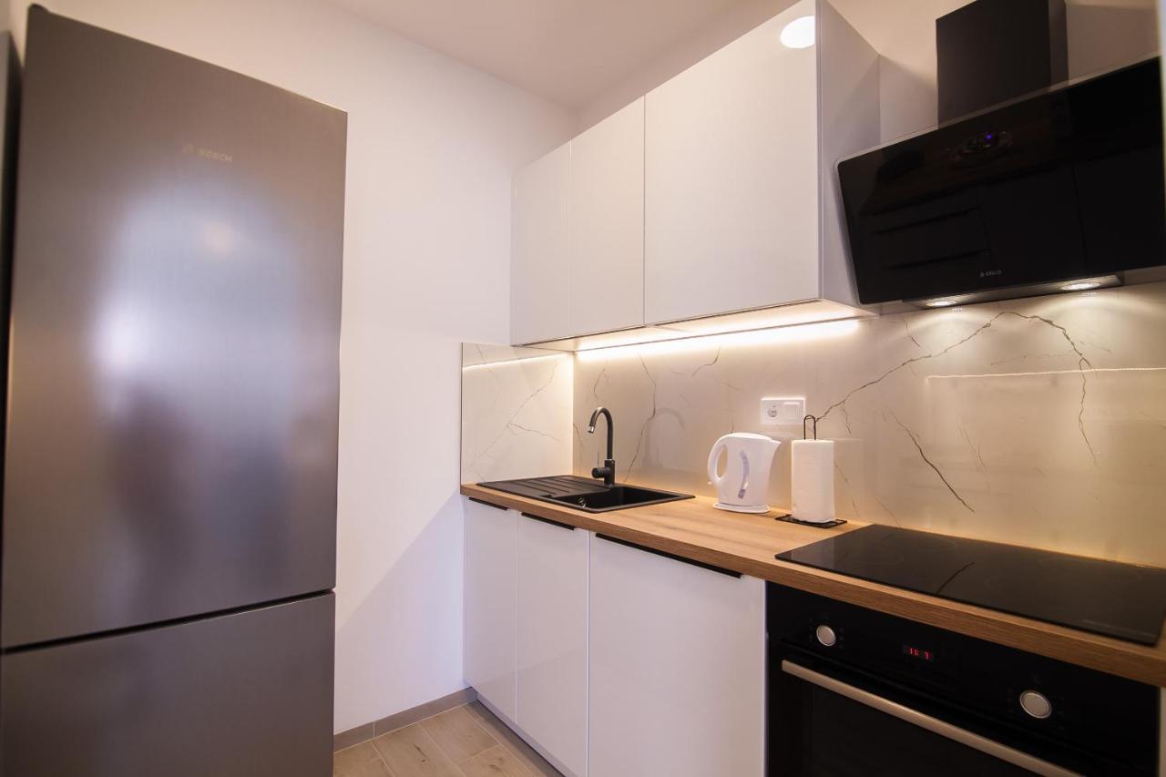 Family Apartments Brach Bol Zewnętrze zdjęcie