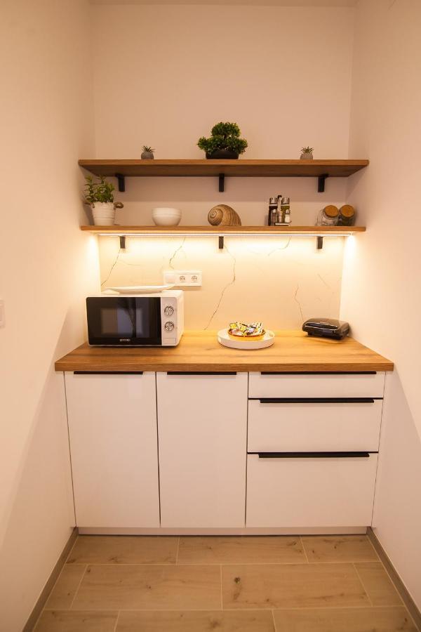 Family Apartments Brach Bol Zewnętrze zdjęcie