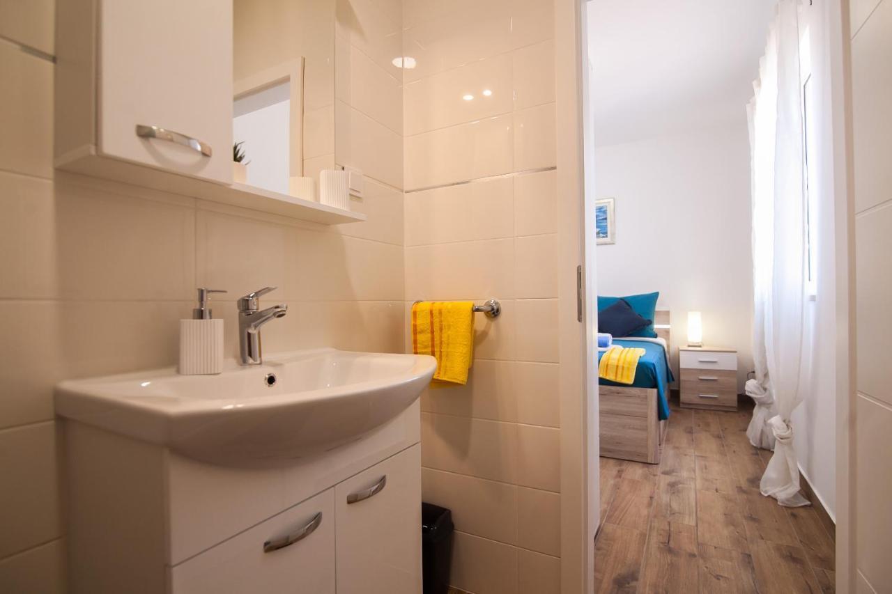 Family Apartments Brach Bol Zewnętrze zdjęcie