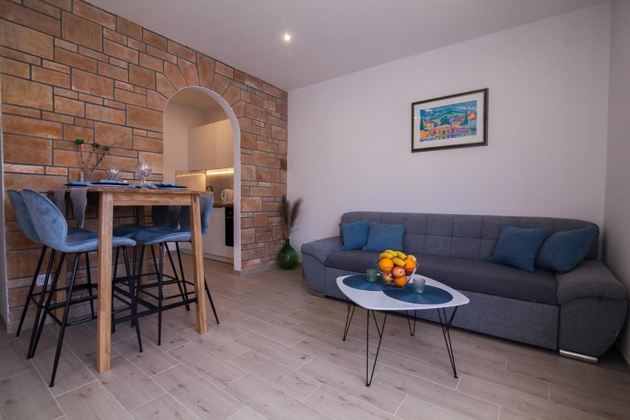 Family Apartments Brach Bol Zewnętrze zdjęcie